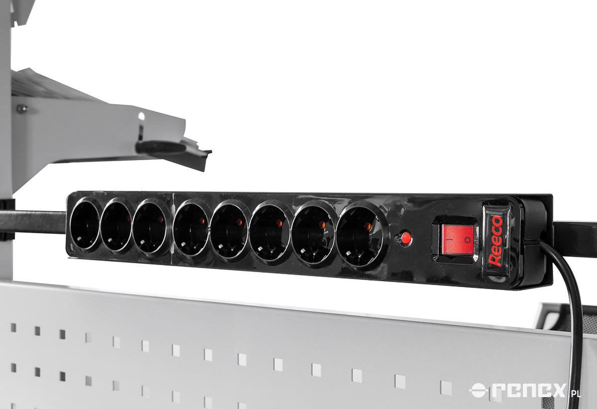 REECO powerstrip 10A, 8 sockets, 3m cord, 750mm mounted horizontally